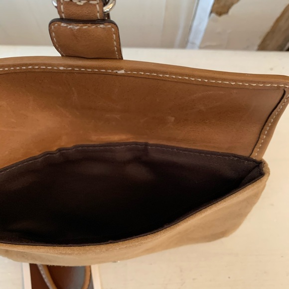 Coach tan suede wristlet - Picture 3 of 4